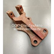 Кронштейн реактивной штанги прицеп (кривой) 