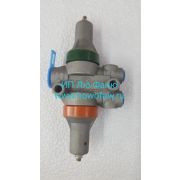 Клапан регулятор давления воздуха КПП (два выхода) A-C03002-13 A-C03002-13/WG9724270002